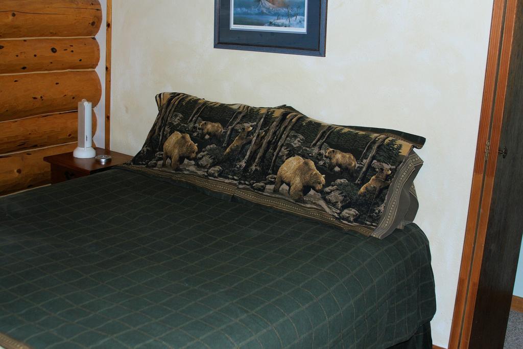 Bear Den Vacation Home Anchor Point Δωμάτιο φωτογραφία
