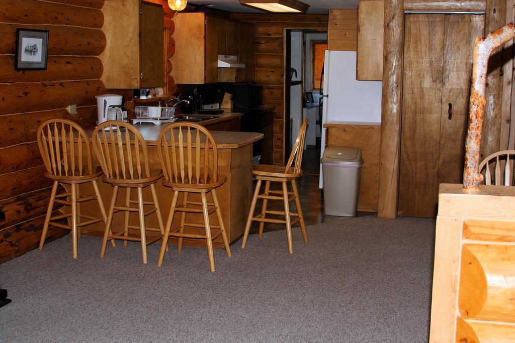 Bear Den Vacation Home Anchor Point Δωμάτιο φωτογραφία