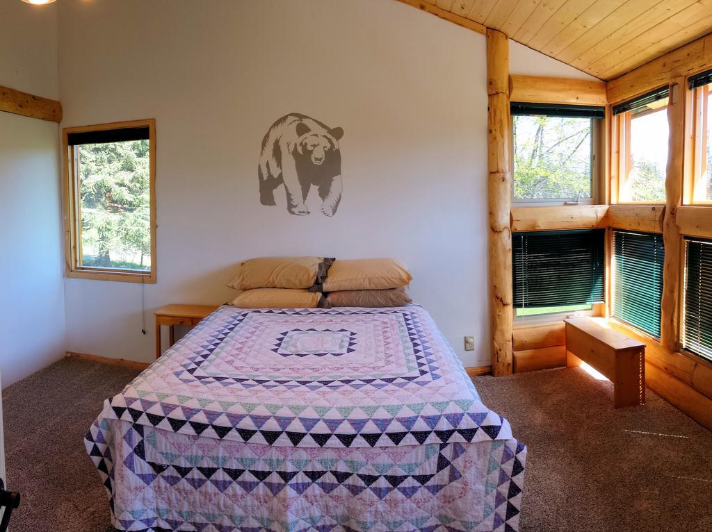 Bear Den Vacation Home Anchor Point Δωμάτιο φωτογραφία