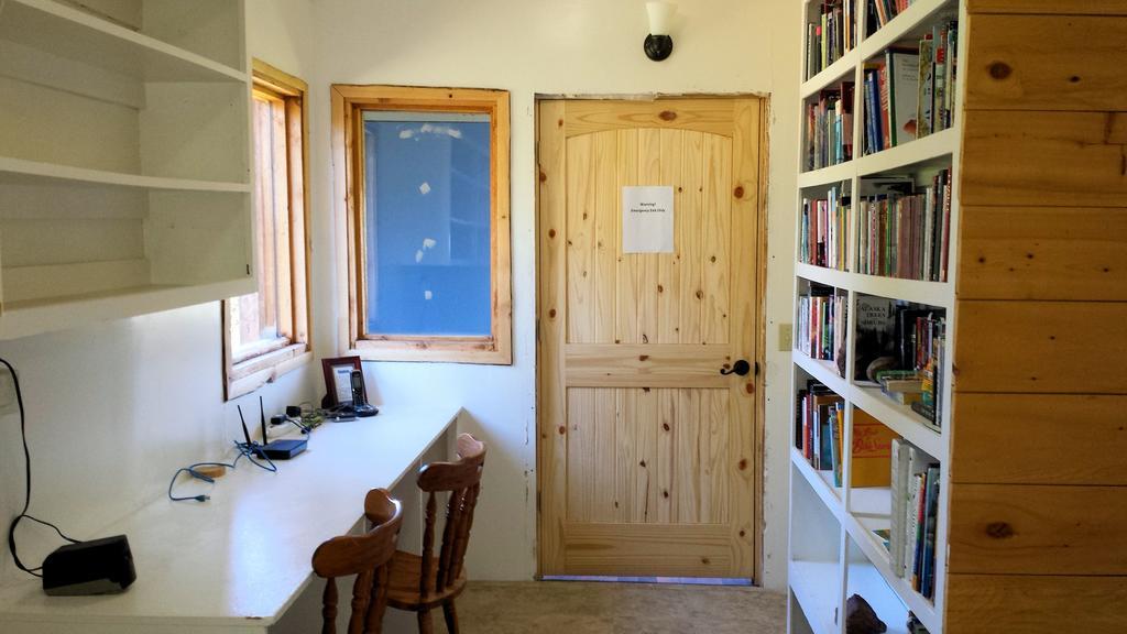 Bear Den Vacation Home Anchor Point Δωμάτιο φωτογραφία